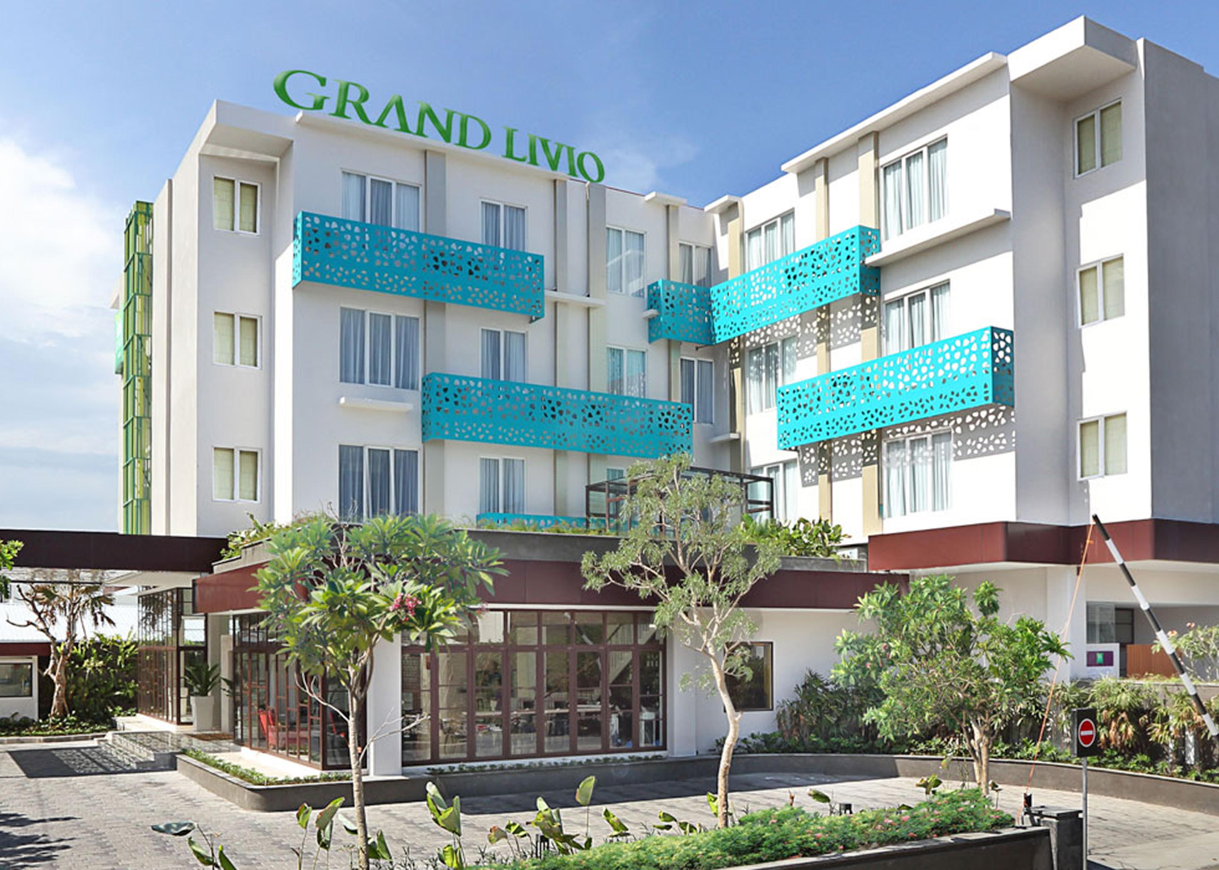 Grand Livio Kuta Hotel Legian  Exterior photo